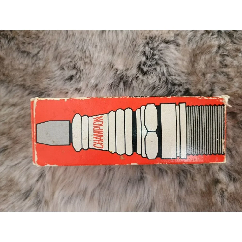 1975 Vintage‎ Avon Bottle Spark Plug Decanter with original box and contents